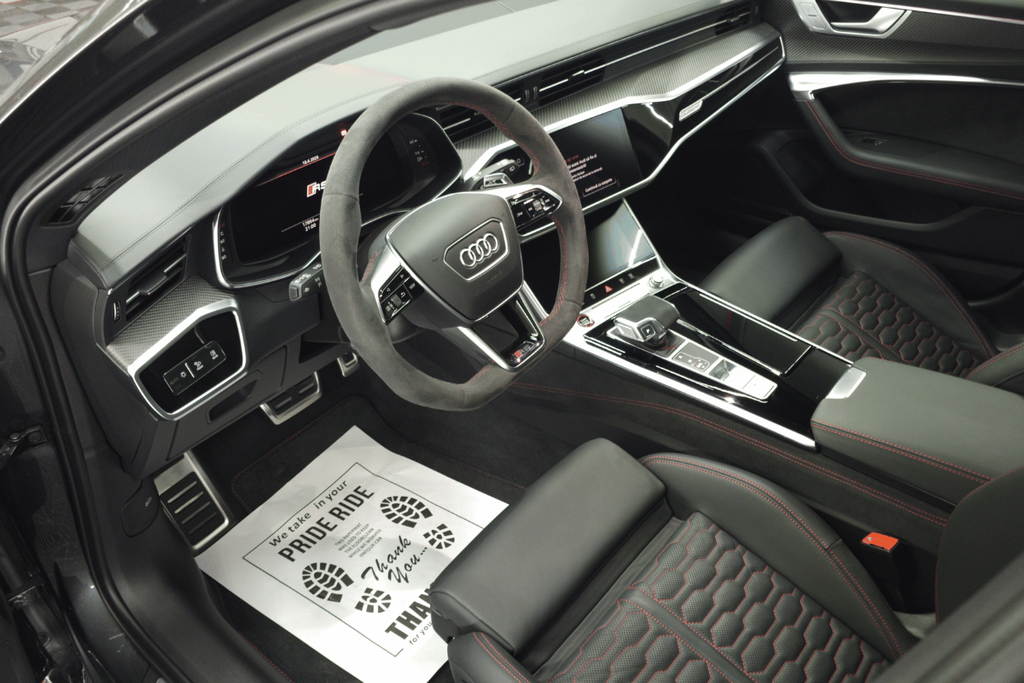 Interior Audi RS6 Avant după detailing profesional