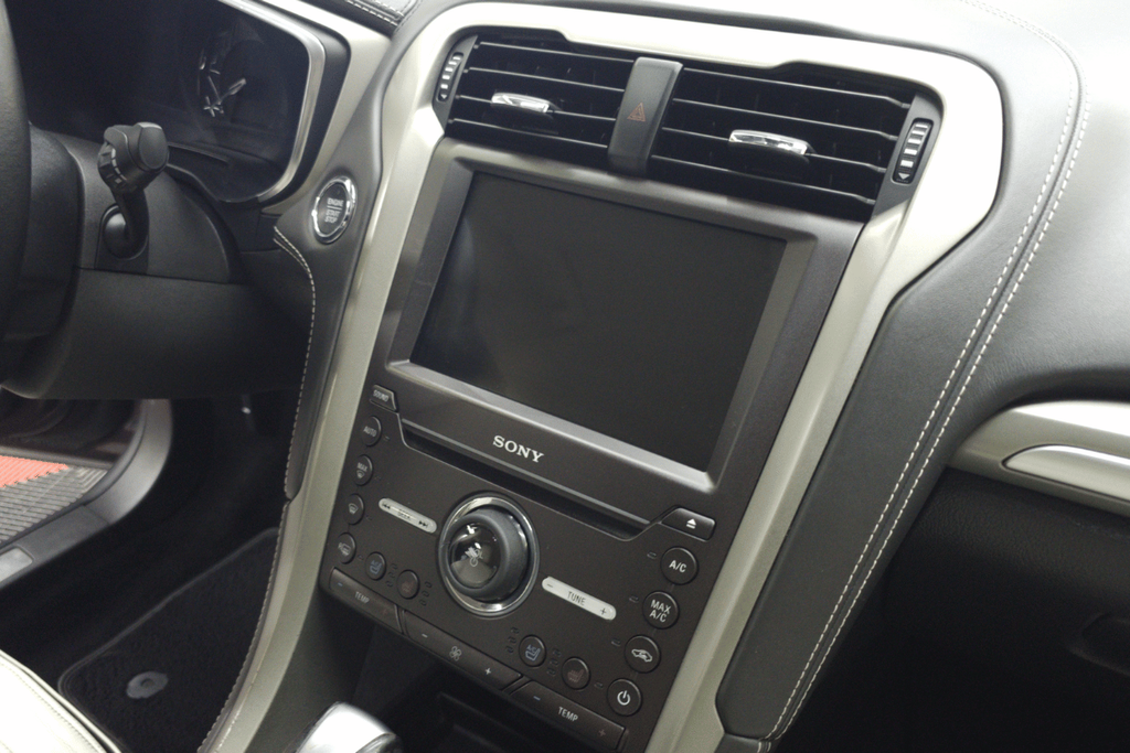 consola fata curata ford mondeo