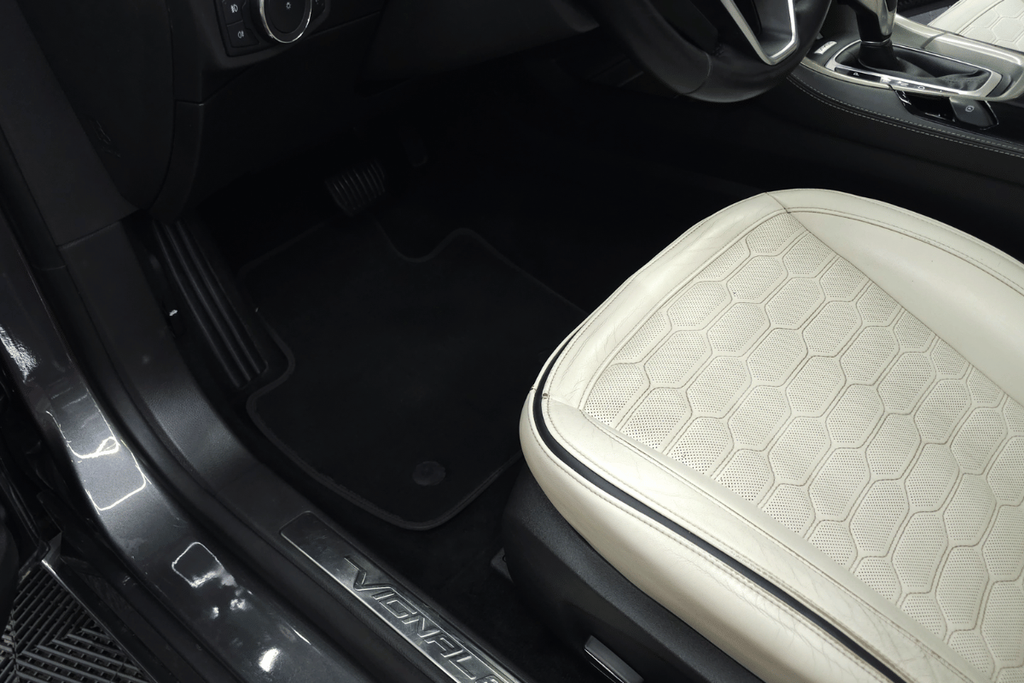 interior curat la sofer ford mondeo 