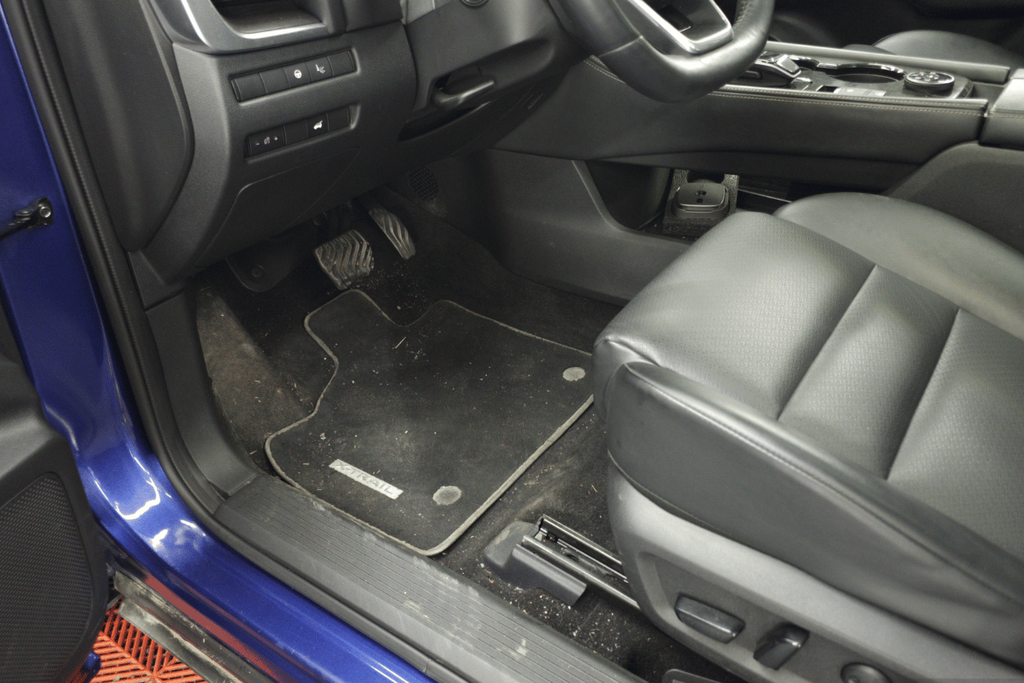 interior sofer murdar nissan xtrail